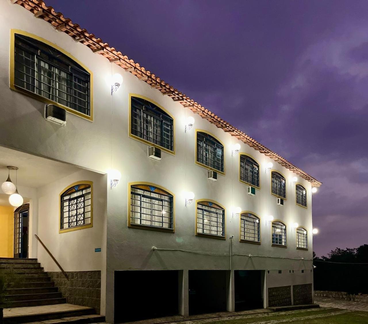 3 Coracoes Hotel